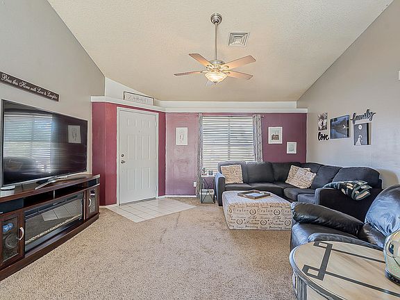 5th image of 8039 W Larkspur Dr