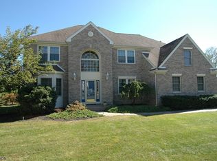 3 Irving Ct, Ledgewood, NJ 07852