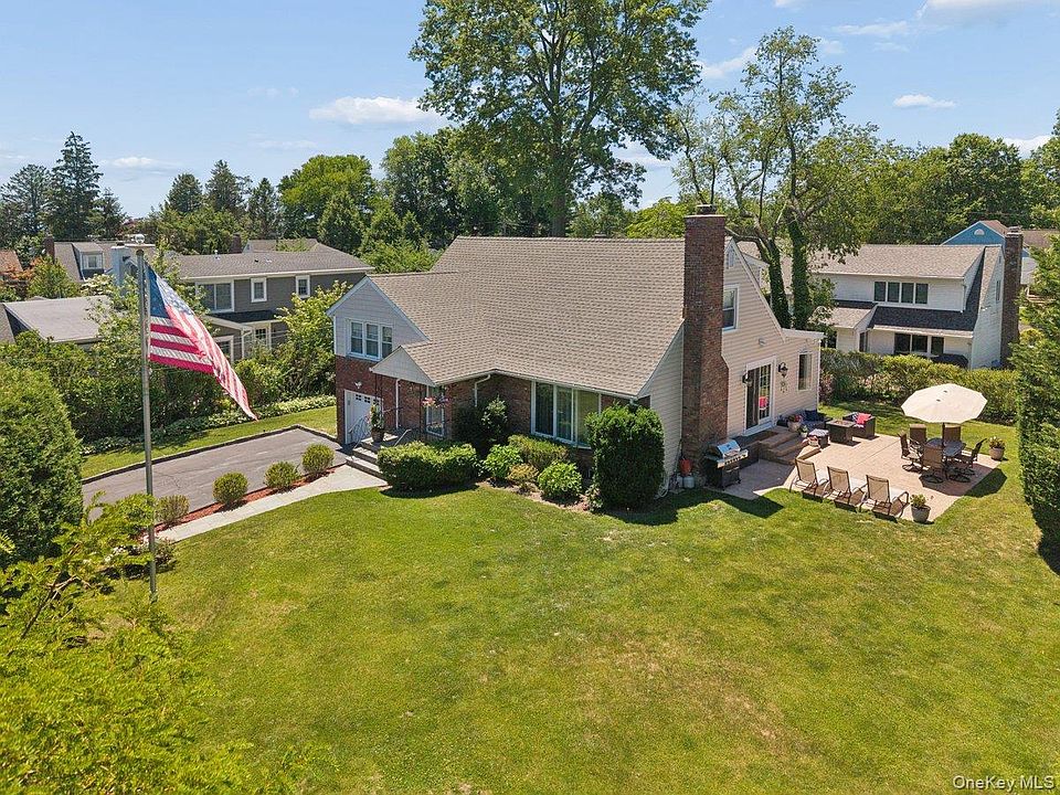 1st image of 3 Carolyn Place
