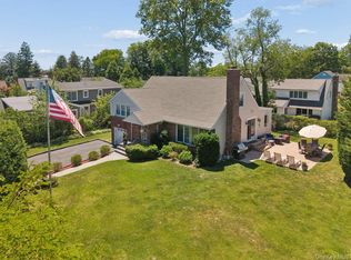 3 Carolyn Pl, Bronxville, NY 10708