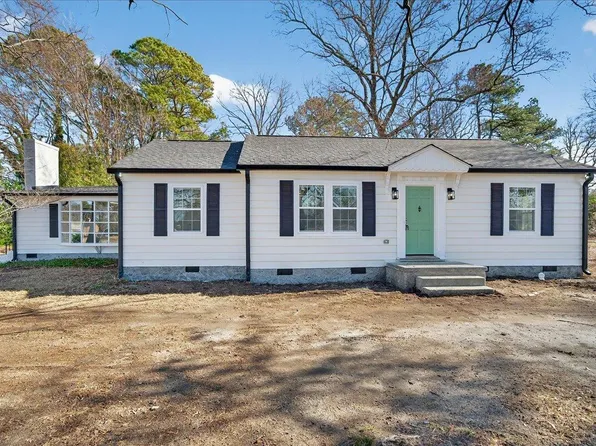 721 N Fairview Rd, Rocky Mount, NC 27801