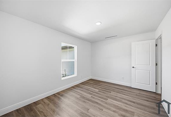 2nd image of 4529 Rhapsody Ave