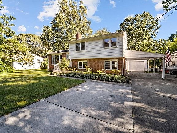 3rd image of 2309 Burton Dr