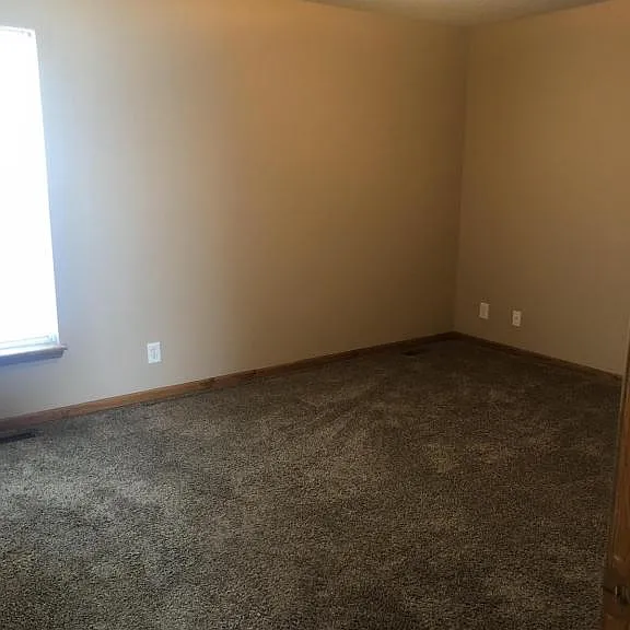 2217 Madison Ave — Photo 8