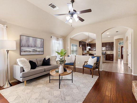 3rd image of 9056 Heartwood Dr