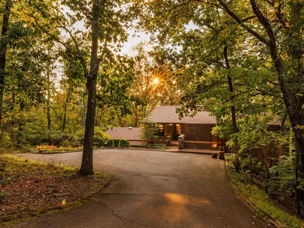 1784 Shades Crest Rd, Birmingham, AL 35216