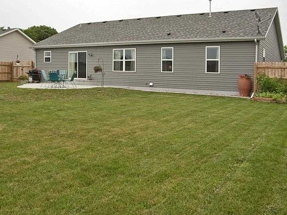 2nd image of 1340 Cumberland Dr