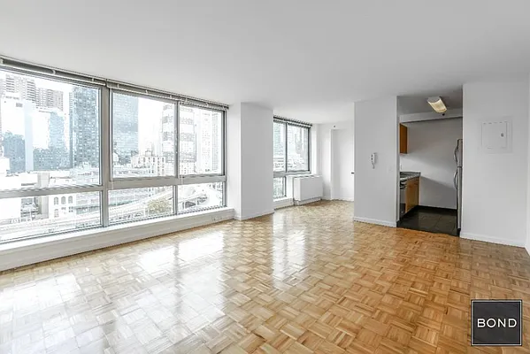 Rented by Bond New York | media 1