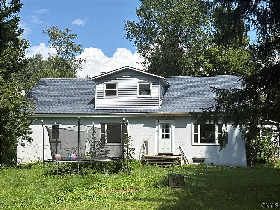 1st image of 8797 Whitelaw Rd