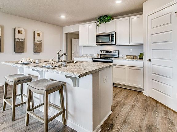 4th image of 6288 Firefly Dr