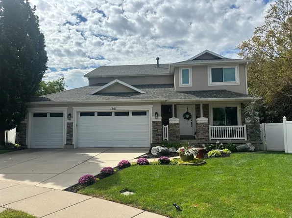 1207 Pinehurst Cir, Farmington, UT 84025
