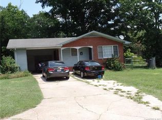 4401 Hidden Valley Rd, Charlotte, NC 28213