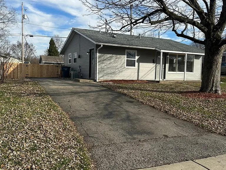 130 Meadow Ln — Photo 7