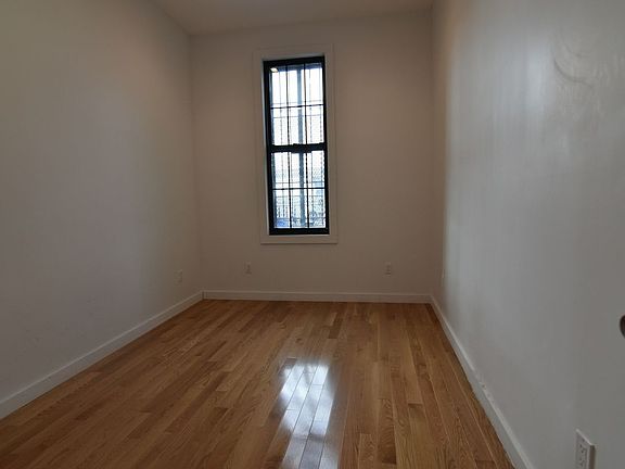 5th image of 108 Ellery St #1