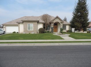 11808 Crockett Ct, Bakersfield, CA 93312