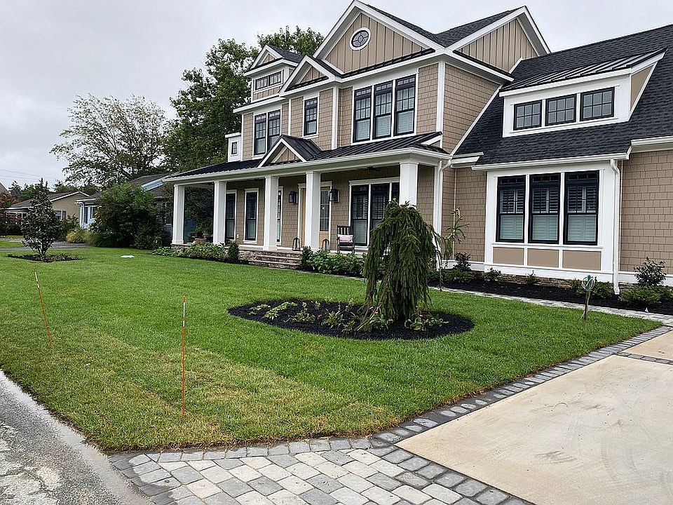2nd image of 306 Carla Ave