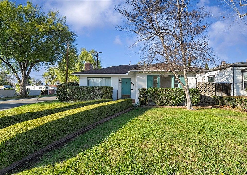 1st image of 4693 Central Ave