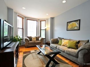 2123 N Clark St APT 2F, Chicago, IL 60614