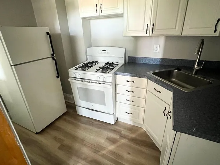 2626 N Moreland Blvd — Photo 9