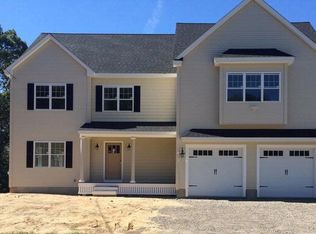 15 Glendale Rd, Burlington, MA 01803