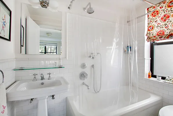 Sold by Compass | media 7