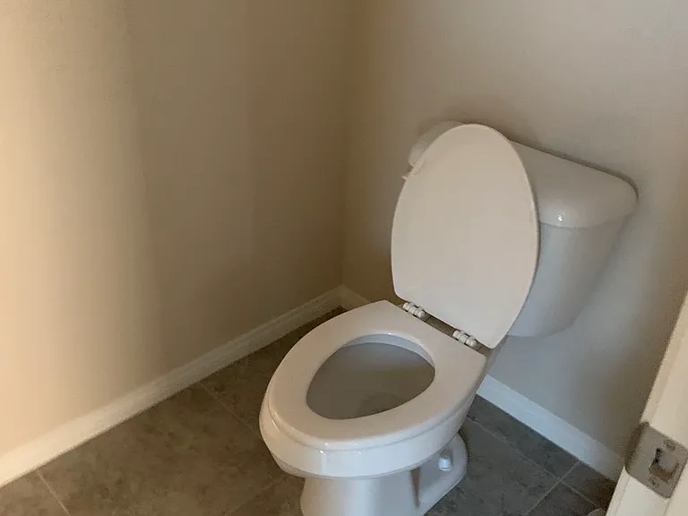 933 Kimbark Ave — Photo 7