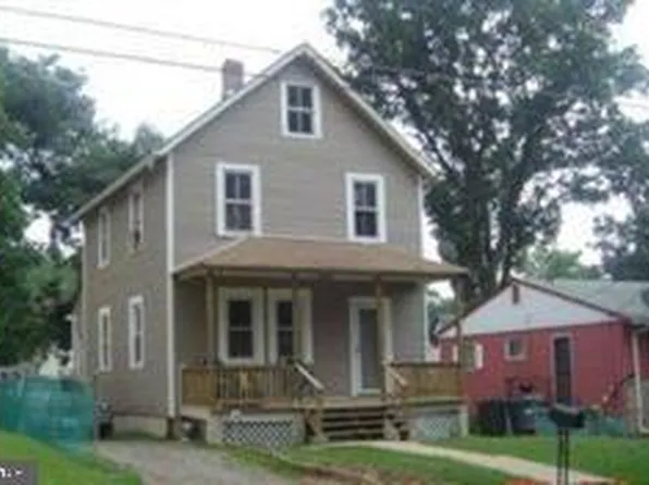 5807 Dade St, Capitol Heights, MD 20743