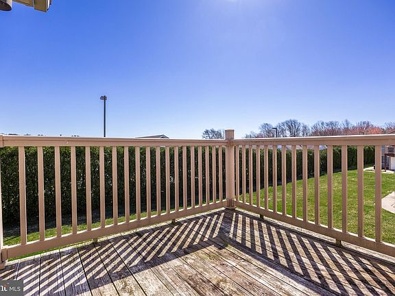 5th image of 3001 E Chestnut Ave #B9