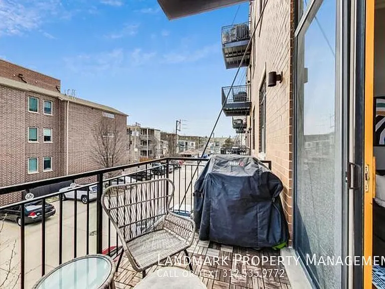 4755 N Washtenaw Ave #209 — Photo 15