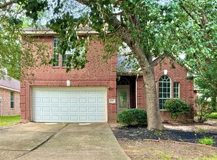 110 S Merryweather Cir, Conroe, TX 77384