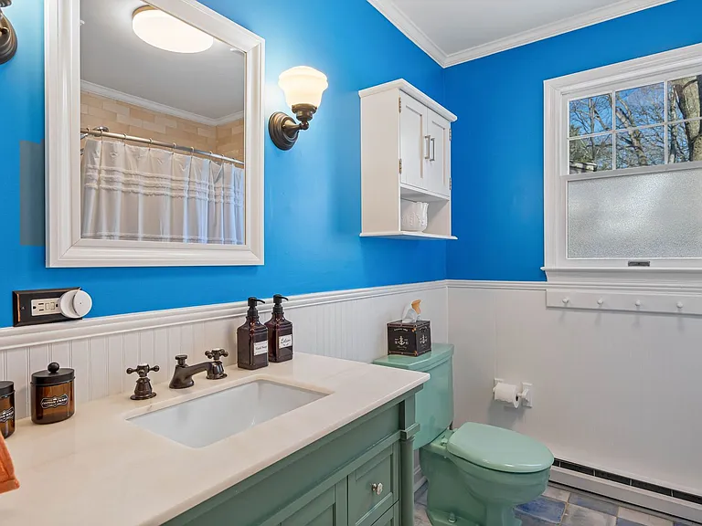 106 Kingsbridge Rd — Photo 23
