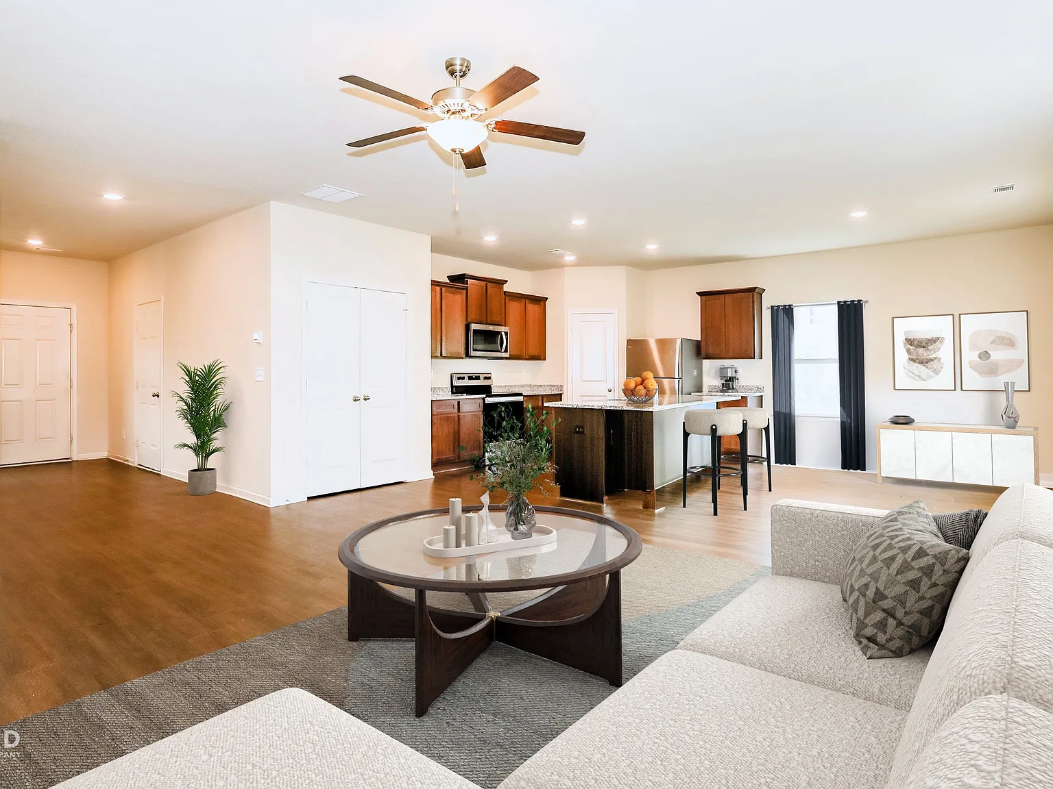 3 bed, 2.5 bath, 1800 sqft, $1,949 — Photo 4