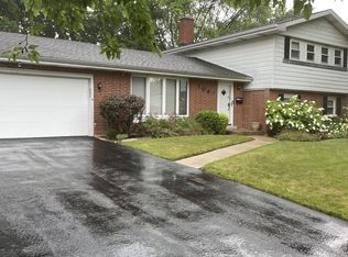 708 Cedar Ave, Waukegan, IL 60085