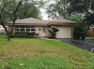 535 Short Ln, Glenview, IL 60025