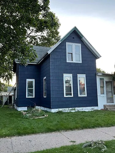 1002 8th St S Photo 1