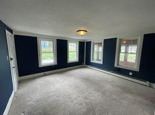 31 Bemis Rd #1FF, Fitchburg, MA 01420