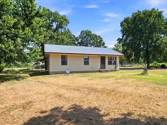 4th image of 8055 E 585th