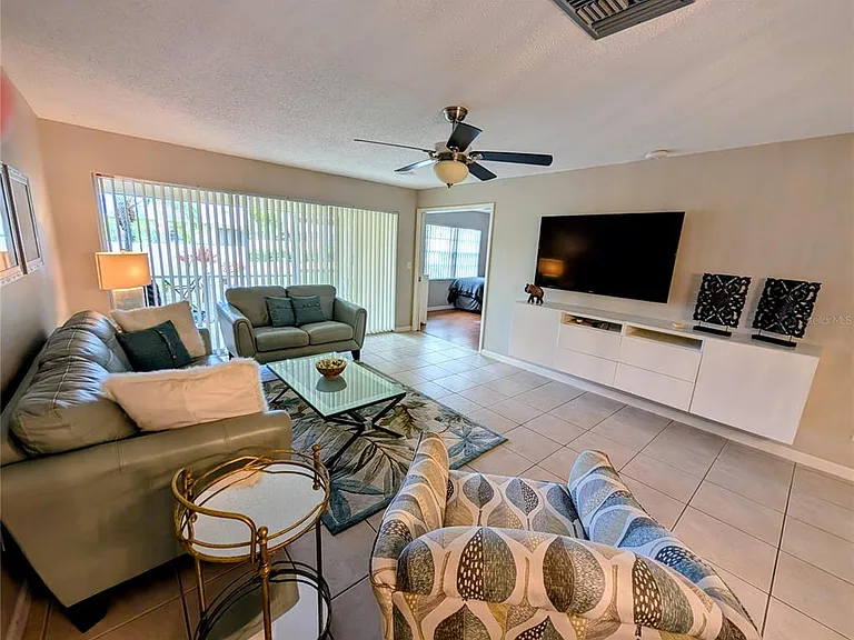 6896 W Country Club Ln #148 — Photo 4