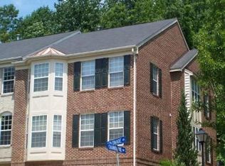 9400 Colonade Dr, Vienna, VA 22181