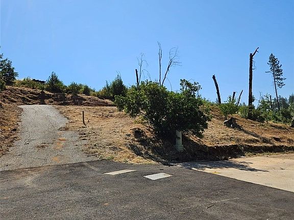 4th image of 5540 Glen Dr #5