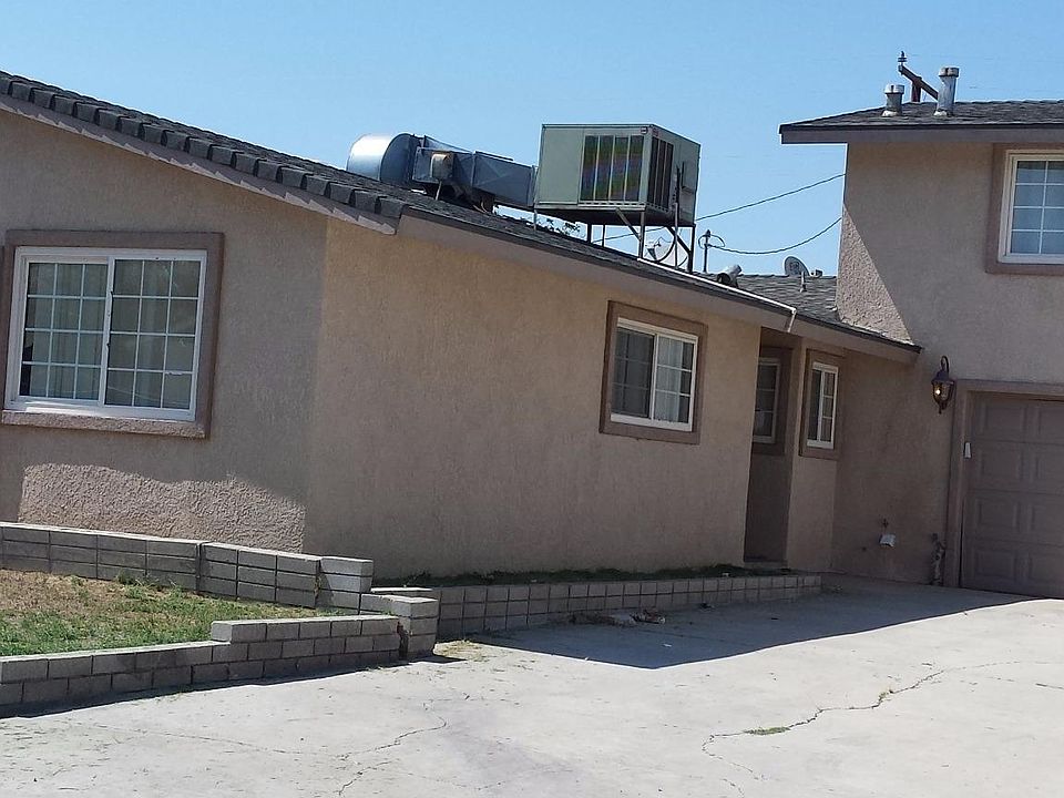 1st image of 1621 Paloma St