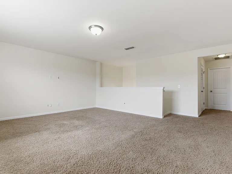 1672 Stonewater Dr — Photo 11