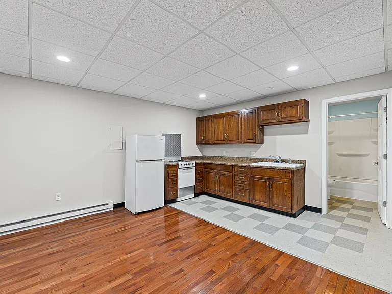 200 S Union St #2 — Photo 10