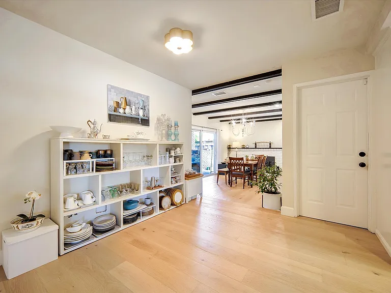 6237 Hancock Ave — Photo 29