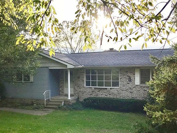 2nd image of 2487 Woodbine Ave