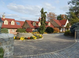 23 W Church Rd, Saddle River, NJ 07458