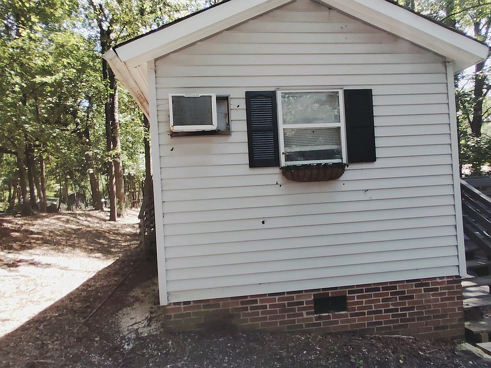 2nd image of 115 Brookway Dr
