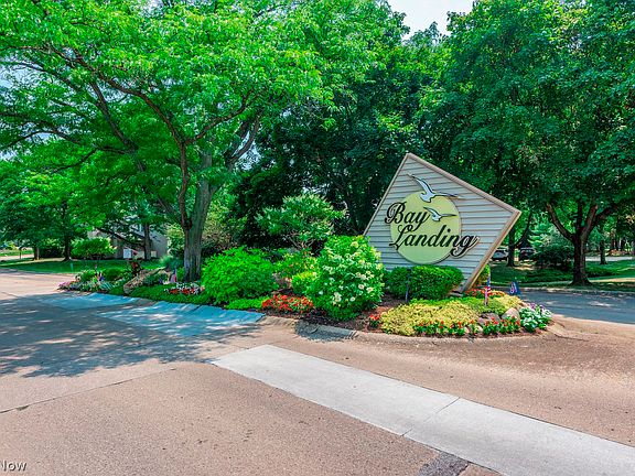 2nd image of 2975 Bay Landing Dr #3