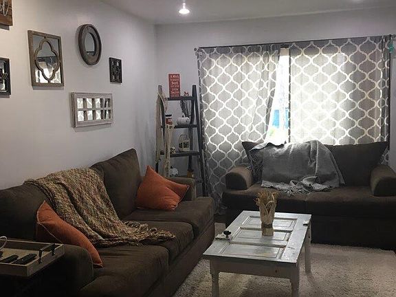 4th image of 5886 Creekview Ct E APT B