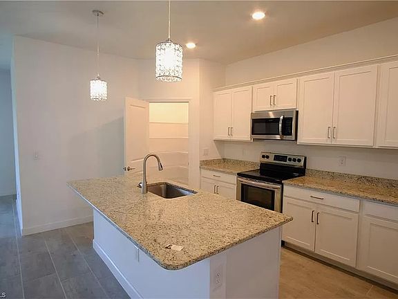 2nd image of 13806 Pine Lodge Ln